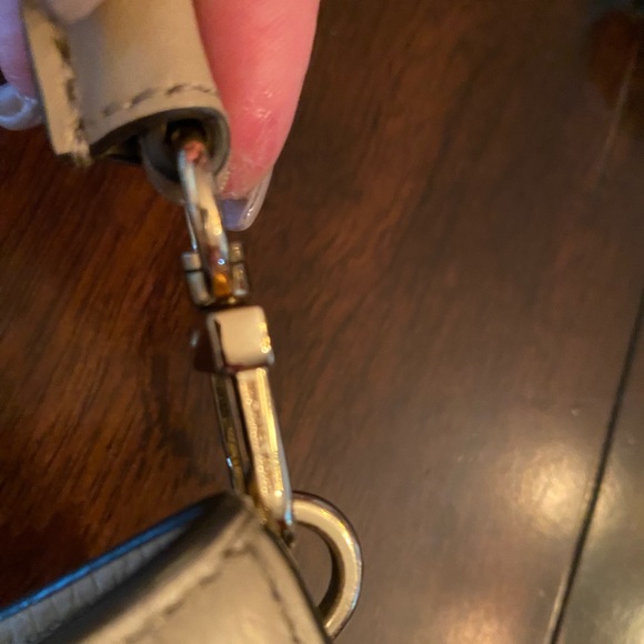 Michael Kors  Leather Shoulder Bag - Picture 10 of 11